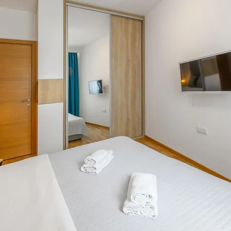 Arena Big Luxury Apartments 诺威萨 外观 照片